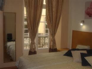 Downtown Guest House Lisboa Extérieur photo